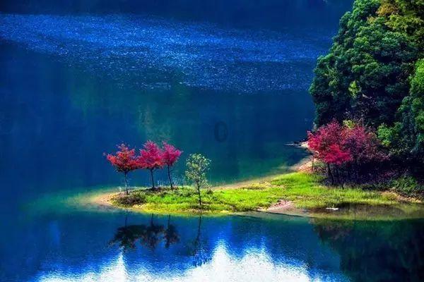 逃出塞里洛斯村