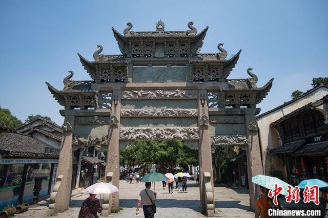 办年货　上下杭历史文化街区里买特产