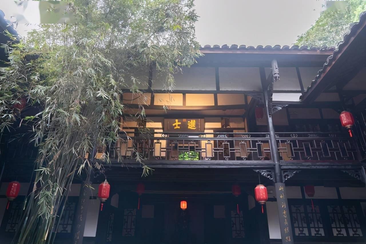在《华胥引》中柳萋萋身边的奴婢是好人还是坏人？