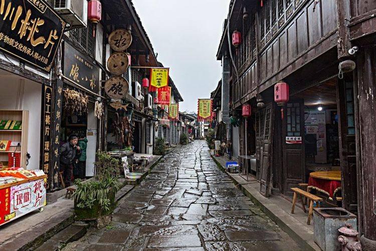 恒信东方(300081.SZ):公司目前没有已上线的苹果mr内容产品