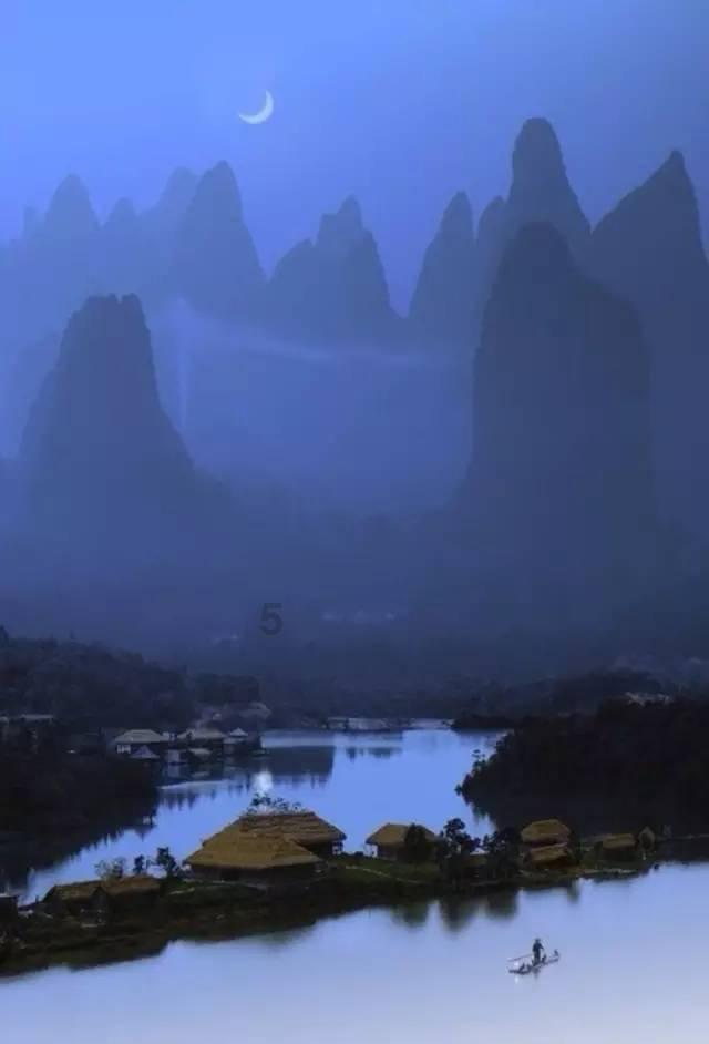 飞跃沙丘的小球